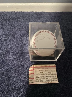 Ervin Santa签名球  — 第 1/4 张图片