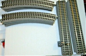 PIKO 55300 tracciato ovale , binari massicciata misure di ingombro 168 x 98 cm - Foto 1 di 1