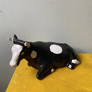 Vintage Holland Mold Nativity Cow Painted Black White Laying - Imagen 1 de 6