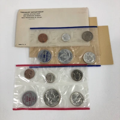 (1) 1962 United States SILVER Mint Set in Original Packaging - Image 1 of 2