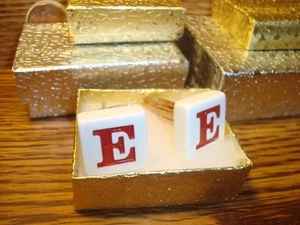 " E " Monogram Letter Initial GOLD Plated Cufflinks 1 Pair (Two)  Red/White  New - Picture 1 of 4