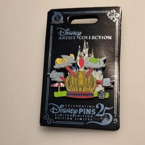 2025 Disney Parks Artist Collection Maria Stuckey Dumbo The Flying Elephant Pin - Bild 1 von 4