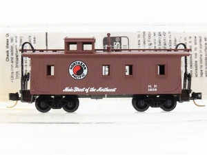 N Micro-Trains MTL 51050 NP Northern Pacific Offset Cupola Madera Caboose #1638 - Imagen 1 de 7