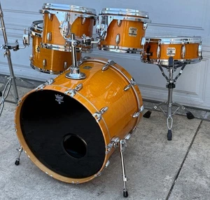 Gretsch Renown Maple 5 Piece Drum Set Natural Finish 10" 12" 14" 22" 14" snare. - Picture 1 of 12