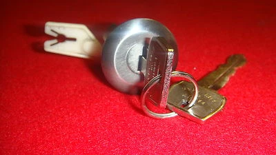 Ford Ranger 1993-1995 cilindro de cerradura de puerta con 2 llaves  Foto 1 de 4