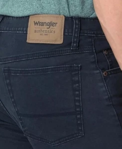 Wrangler Authentics Men's Athletic Fit Stretch Jeans 40w 30l Dark Blue NEW - Picture 1 of 7