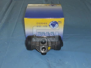 Left Rear Brake Cylinder Daihatsu Feroza Rocky 4757087609 D64427 - Picture 1 of 1