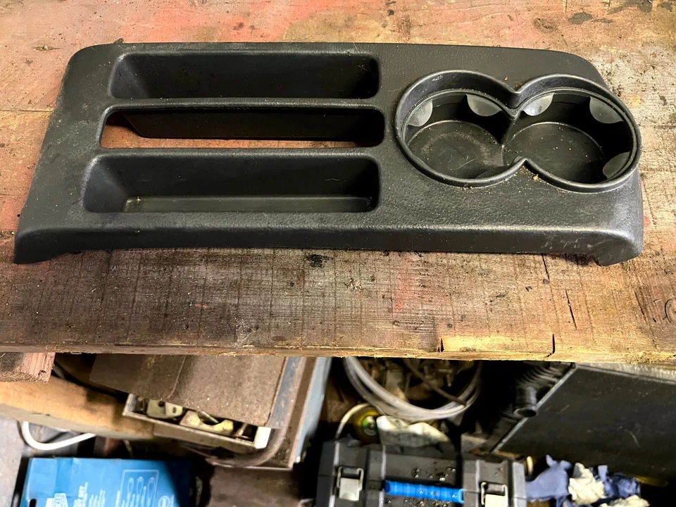 Portavasos consola central Volkswagen VW Polo 6Q0863319 Foto 1 de 4