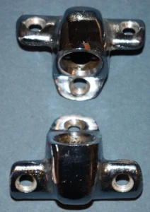 Mercedes Benz W113 230 250 280 SL Pagoda Spigot bearings 1137700264 Catches 1 pr - Picture 1 of 6