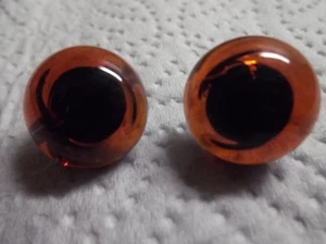 One Pair Amber Glass Hooped Teddy Eyes CHOICE OF SIZES - Picture 1 of 2
