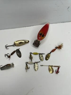 Lote de 8 iscas de pesca vintage: "Shyster" 1/4 oz. Caldwell, Idaho, Swamp Fox, Abu - Imagem 1 de 4