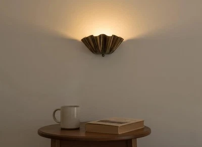 Handmade Mid-Century Brass Wall Sconce – Modern Half-Flower Design Light... - Image 1 of 4