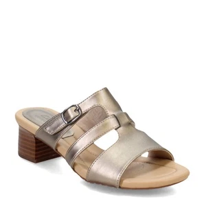 Women's Clarks, Desirae Palm Sandal 26171176 Bronze LEATHER - Picture 1 of 7