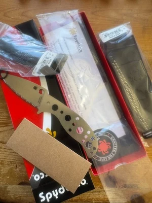 NIB Spyderco Mule Team MagnaMax Blade SpyderEdge w/ G-10 Scales Leather Sheath - Image 1 of 4