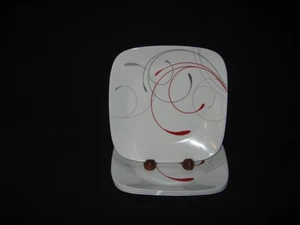 FOUR {4} CORELLE SPLENDOR 6 1/2" RED & GRAY SWIRLS SQUARE BREAD & BUTTER PLATES - Picture 1 of 2