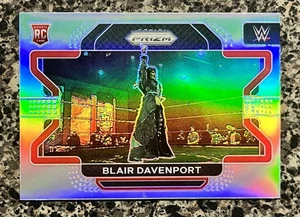 Blair Davenport - Prizm WWE 2022 #19 - Silver Refractor RC - Imagen 1 de 2