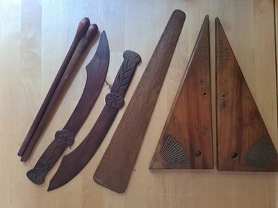 Assortment Of Vintage Wooden African/Bermudan Souvenirs. - Image 1 of 4
