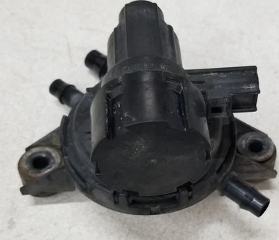 Conjunto de válvula de purga de bote de evaporación de vapor Continental Lincoln 1998 99 00 01 2002 Foto 1 de 4