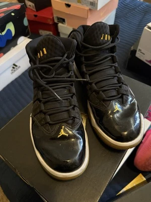 Jordan Max Aura Black/University Gold-White Sneakers - Image 1 of 4