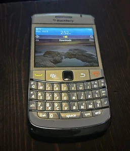 blackberry bold 9780 - Picture 1 of 5