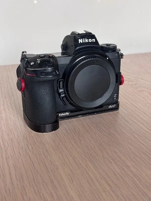 Nikon Z6 24.5 MP Mirrorless Camera - Black (Body Only) - Image 1 of 4