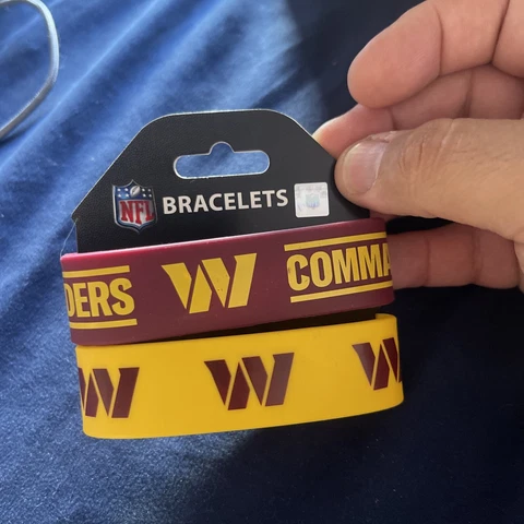Washington Commanders Set of 2 Rubber Stretch Bracelets  NFL Cover