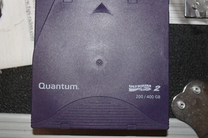 Quantum LTO2 LTO Ultrium 2 1/2" Data Cartridge 200/400GB with Barcode - Picture 1 of 2
