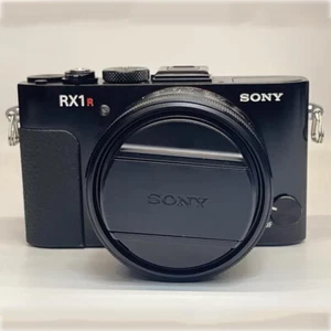 Sony Cyber-shot DSC-RX1R 24.3MP Full Flame Digital Camera Black -Tested - Picture 1 of 8