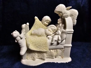 Snowbabies Classic Collection Someone to Watch Over You Music Box Working - Picture 1 of 11