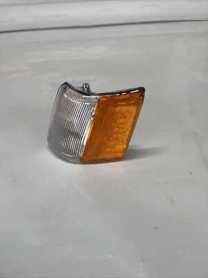 Luz marcadora lateral izquierda 93-98 Jeep Grand Cherokee LH 93 Jeep Grand Wagoneer.  Nuevo Foto 1 de 4