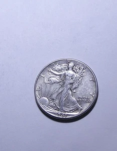 1941   Walking Liberty half - Picture 1 of 4