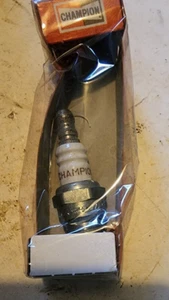 NOS Vintage DJ6J Spark Plug Genuine Champion Chain Saw Lawn Power Equipment - Picture 1 of 4