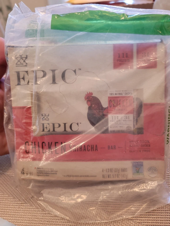 Epic Bars Chic Sriracha 4 paquetes 5,2 OZ  Foto 1 de 2