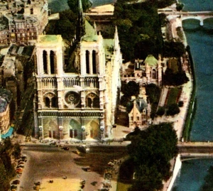 Vintage Postcard Aerial View Notre-Dame Cathedral of Paris France - Picture 1 of 3