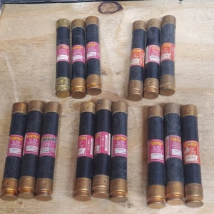 15 Pieces Fusetron FRS-R-3 600V  Fuse  - Picture 1 of 3