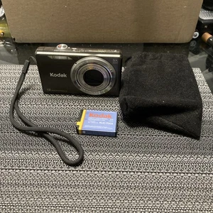 Kodak EasyShare M381 12,4 megapixel fotocamera digitale con batteria e custodia TESTATA - Foto 1 di 22