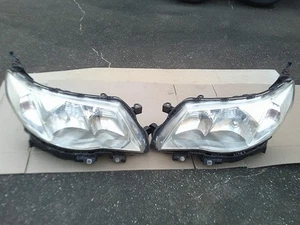 Juego faros izquierdo y derecho originales HID Subaru Forester SH5 SH9 último modelo - Imagen 1 de 10