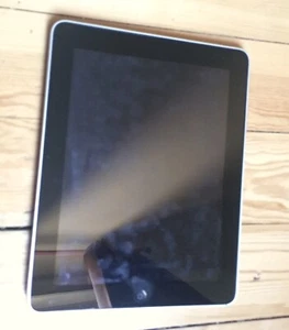 iPad Apple - Very 1st Generation! - 64GB - Works Well! - Photo 1/3