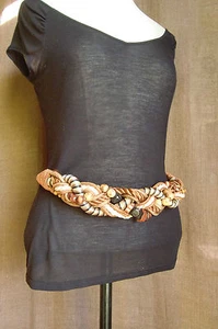 VINTAGE ceinture fantaisie tressée perles cordelette bois marron 80 cm  - Foto 1 di 7