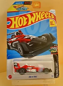 2024 Hot Wheels Let's Race HW-4-Trac #101/250 HW Race Day # 4/10 rot - Bild 1 von 2