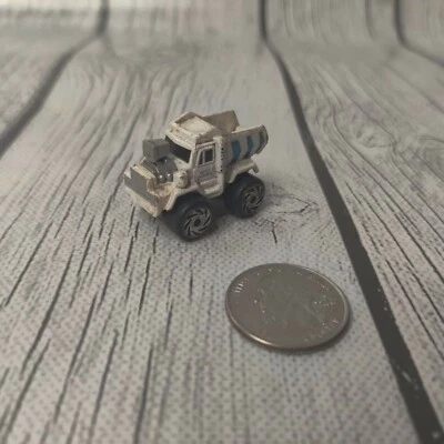 ВИНТАЖНЫЙ 1987 МИКРО МАШИНЫ ДОРОЖНЫЕ ЧЕМПИОНЫ БЕЛЫЙ МУСОРОВОЗ  - Изображение 1 из 4