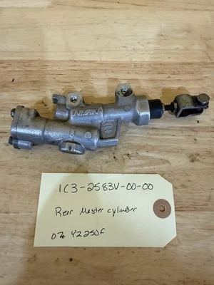 Yamaha OEM yz450f yz250f REAR MASTER CYLINDER 1C3-2583V-00-00 #1019 - Image 1 of 3