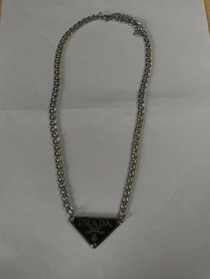 Collana Reworked Prada con tag - Immagine 1 di 4