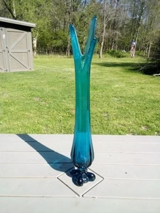 Vintage MCM 23" 4 Toe Foot Swung 4 Foil Blue Beautiful Blown Glass Vase - Picture 1 of 10