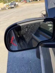 2003-2006 OEM Avalanche Tahoe Silverado LH Left Driver Mirror Glass Turn Signal - Picture 1 of 13