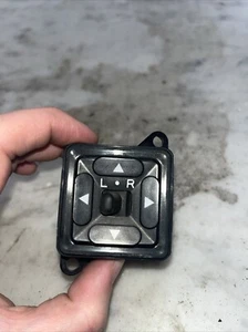 1990-1993 Eagle Talon power mirror switch LH control U2 - Picture 1 of 4
