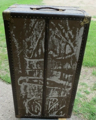 Antique Mendel Wardrobe Trunk Trunx Cover