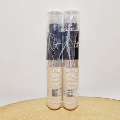 2x it Cosmetics Bye Bye Dark Spots Concealer + Serum (Light Neutral 22) - Image 1 of 4