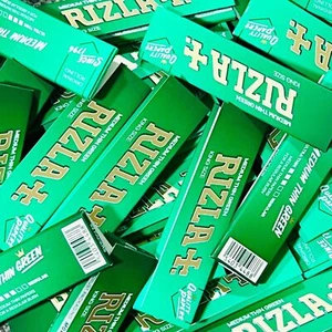 RIZLA GREEN KING SIZE SLIM CIGARETTE SMOKING ROLLING PAPER GENUINE UK SELLER - Bild 1 von 3