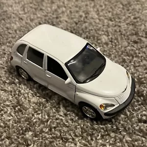BOLEY CHRYSLER PT CRUISER DIECAST CAR 1:32 WHITE 2000 PULL BACK VINTAGE - Picture 1 of 5